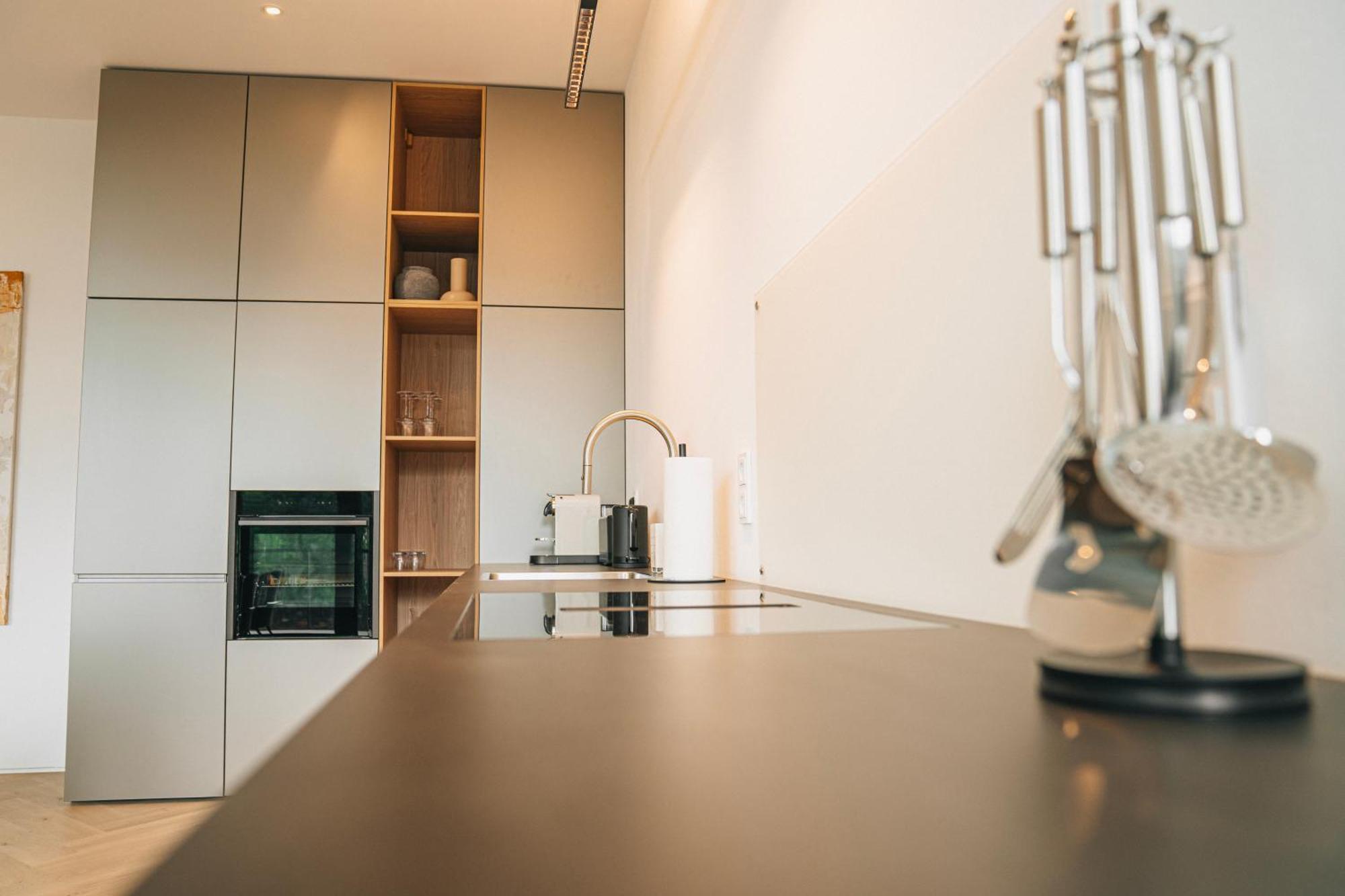 Rr - Penthouse - Luxe 105 Qm - Central - Wifi Magdeburg Eksteriør billede